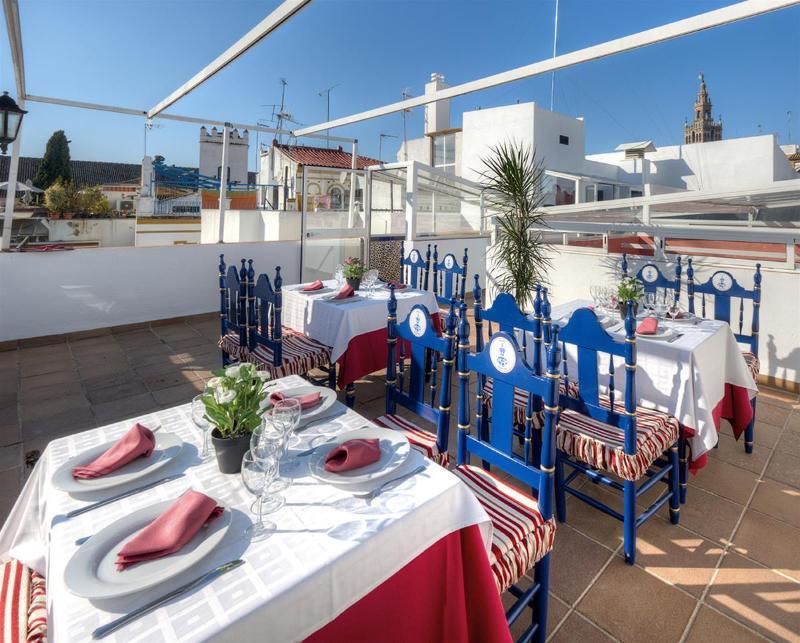 Hotel Dona Lina Sevilla Kültér fotó